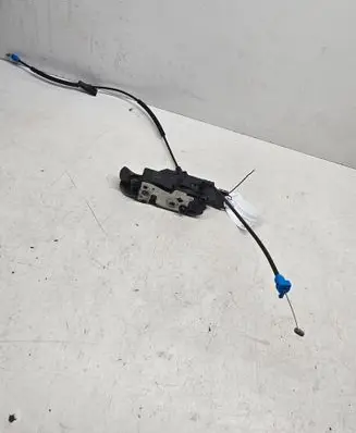 Citroen C4 I Picasso Front door lock 24094158