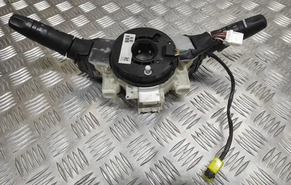 Nissan Primera Wiper turn signal indicator stalk/switch 25540 25560