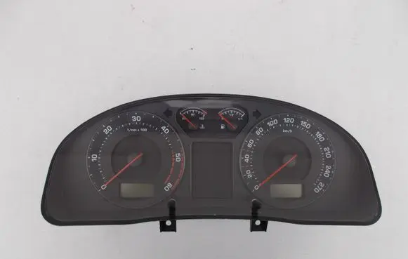 Skoda Superb B5 (3U) Speedometer (instrument cluster) 3U0920810A