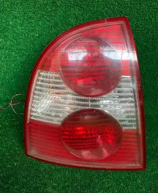 Volkswagen PASSAT B5.5 Rear/tail lights 3B5945095AE