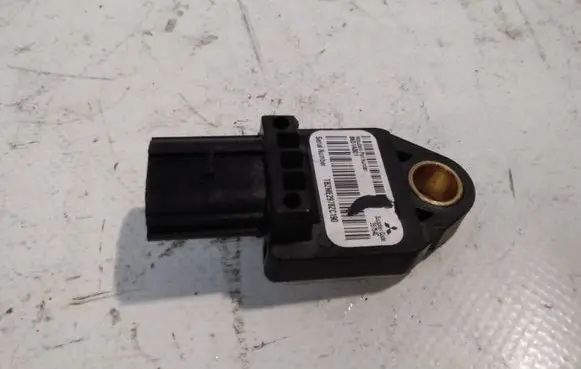 Mitsubishi Outlander Airbag deployment crash/impact sensor 8651A001