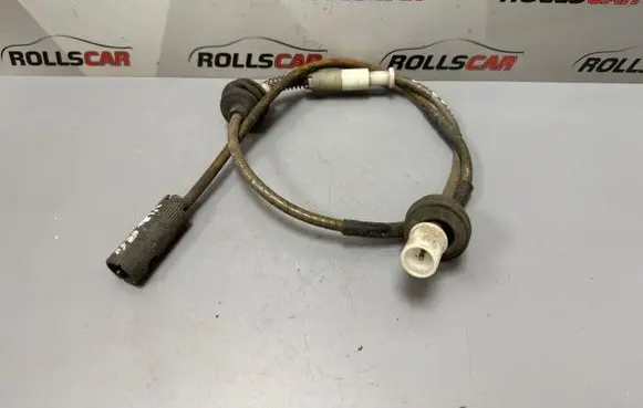 Volkswagen PASSAT B4 Speedometer cable 357957803