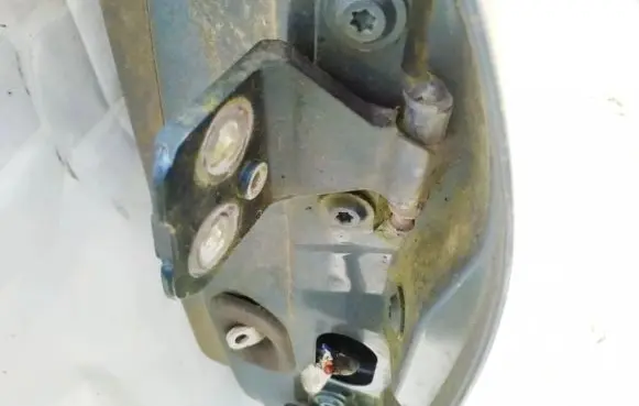 Renault Laguna I Rear door lower hinge