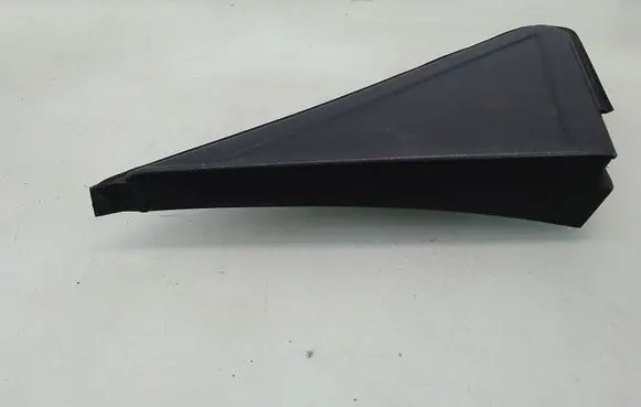 Ford Focus Fender end trim 4M51A16003A