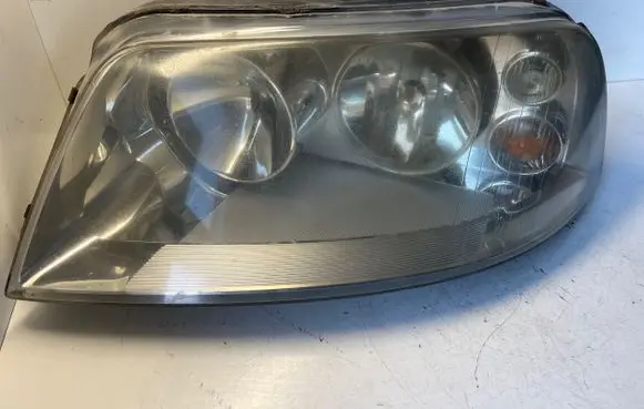 Volkswagen Sharan Headlight/headlamp 1305235530 1305235610