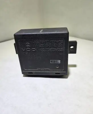 Mercedes-Benz Sprinter W901 W902 W903 W904 Door central lock control unit/module 0165459232 410215004001