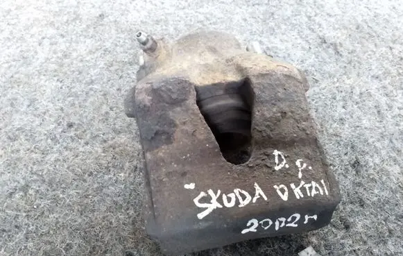 Skoda Octavia Mk1 (1U) Front brake caliper