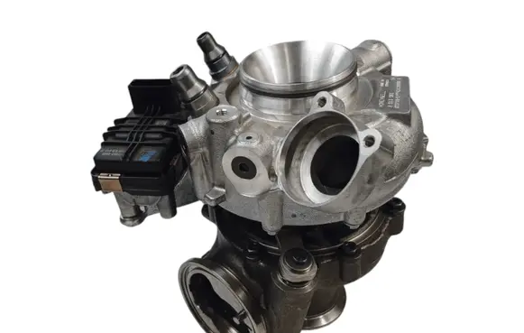 BMW 2 F22 F23 Turbo 833718-0005 TCT10-1047 833718-5005S