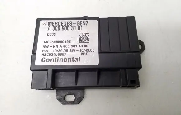 Mercedes-Benz E W212 Fuel injection pump control unit/module A0009003101 130085655019E A0009014000