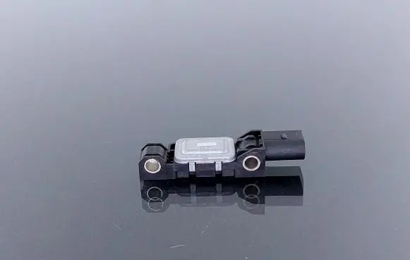 Audi A6 S6 C6 4F Airbag deployment crash/impact sensor 4B0959643