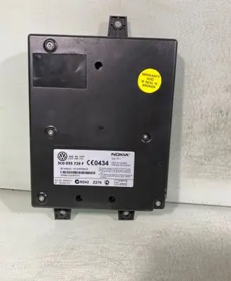 Volkswagen Touran I Phone control unit/module 3C0035729F N342Z276 00104BE88A29