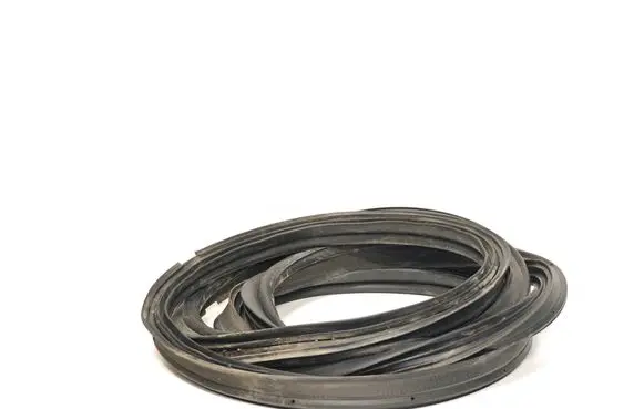 Hyundai Tucson TL Trunk rubber seal (body) 