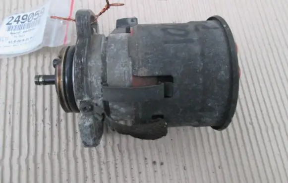 Volkswagen Polo III 6N 6N2 6NF Spark distributor 