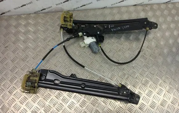 BMW 5 F10 F11 Front door window regulator with motor 7182131