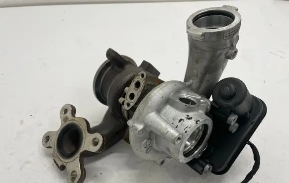 Volkswagen Tiguan Turbo 05E145701K
