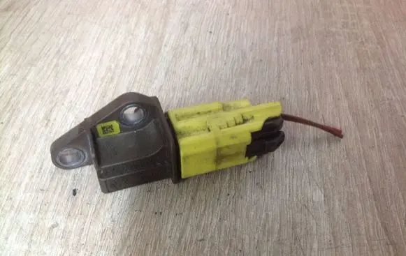 Audi A6 S6 C6 4F Airbag deployment crash/impact sensor 4L0959651