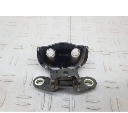 KIA Sorento Front door upper hinge 1120102