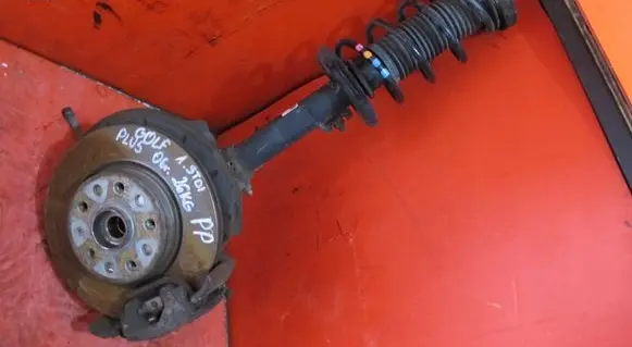 Volkswagen Golf Plus Front wheel hub spindle knuckle