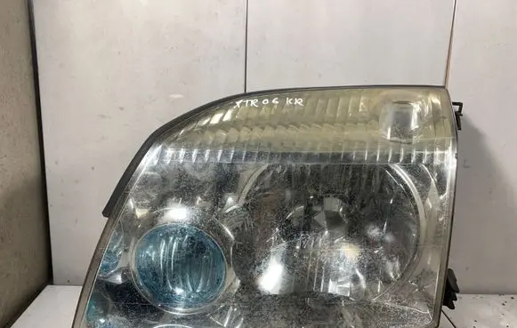 Nissan X-Trail T30 Headlight/headlamp 1669