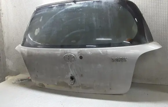 Toyota Yaris Tailgate/trunk/boot lid 