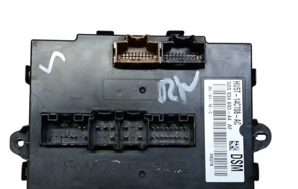 Ford Fusion II Seat control module HU5T14C708AC