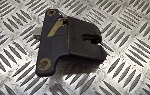Audi A4 S4 B6 8E 8H Engine bonnet/hood lock/latch loop/hook 4B5827505B