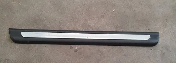 Audi TT TTS RS Mk3 8S Side skirt front trim 8S0853492C