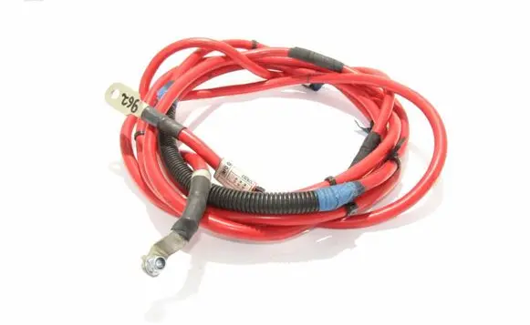Mercedes-Benz E W212 Positive cable (battery) A2124404038