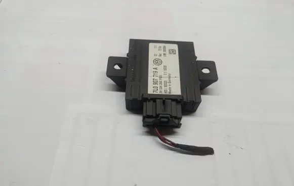 Volkswagen Phaeton Alarm control unit/module 7L0907719A 12203806 28024252