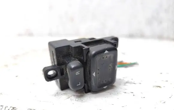 Mazda 6 Wing mirror switch 183608