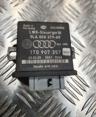 Volkswagen Touran I Light module LCM 1T0907357