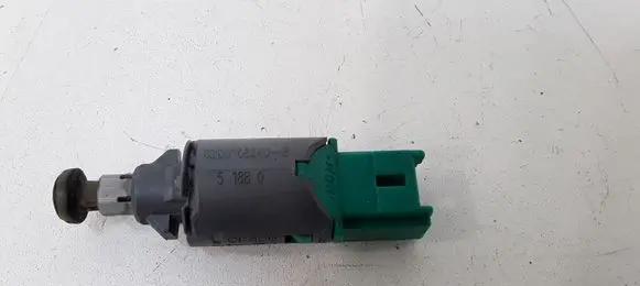 Clutch pedal sensor