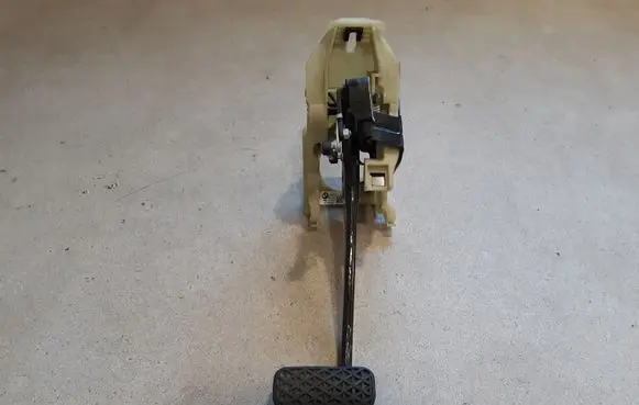 BMW X5 F15 Brake pedal 6856423