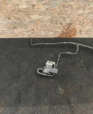 Seat Ibiza IV (6J,6P) Turbo solenoid valve 037906283C
