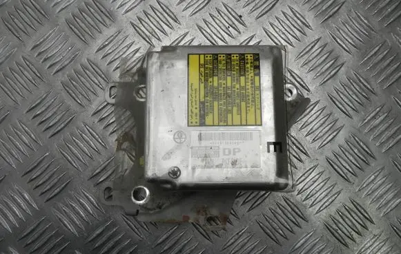 Lexus IS 200-300 Airbag control unit/module 8917053020 G3699