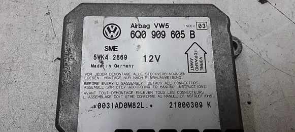 Volkswagen PASSAT B5 Engine control unit/module 6q0909605b