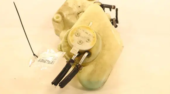 Mercedes-Benz S W220 Windshield washer fluid reservoir/tank 2208690020