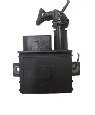 BMW 1 E81 E87 Glow plug pre-heat relay 779800003