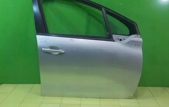 Peugeot 208 I Front door PRZOD PRAWE
