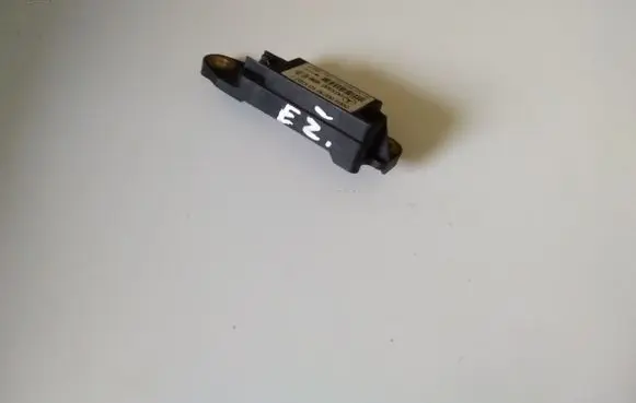 Mercedes-Benz C AMG W203 Airbag deployment crash/impact sensor 0018204426