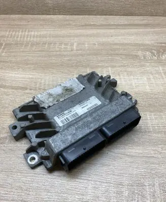 Renault Scenic I Engine control unit/module ECU 8200272464 S118301120B