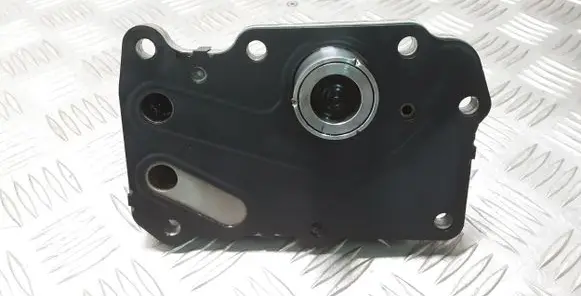 Jaguar F-Pace Oil filter mounting bracket G4D36A642BA
