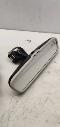 Rear view mirror (interior)