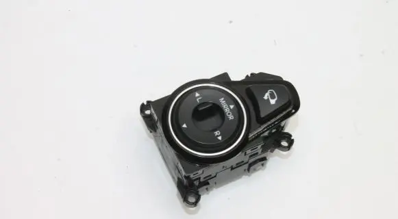 Hyundai i40 Wing mirror switch 39R4801230