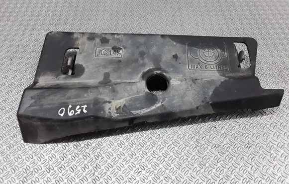 Land Rover Discovery Other engine bay part DEB100110