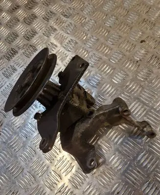 Audi 80 90 B3 Power steering pump 