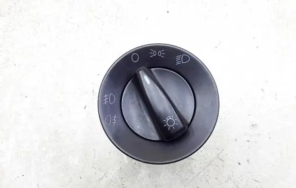 Volkswagen PASSAT B5.5 Light switch 109928