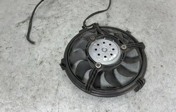 Audi A4 S4 B7 8E 8H Air conditioning (A/C) fan (condenser) 874586E