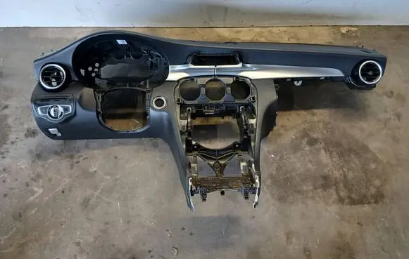 Mercedes-Benz C W205 Dashboard A2056801287 2058600002