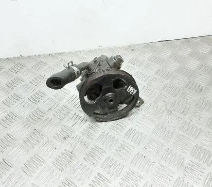 Mazda 323 Power steering pump